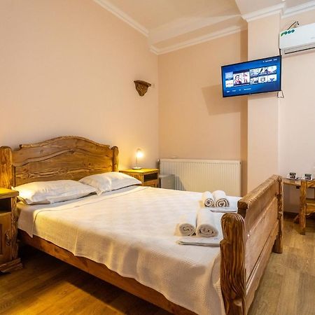 Hotel Phasis Κουτάισι Εξωτερικό φωτογραφία