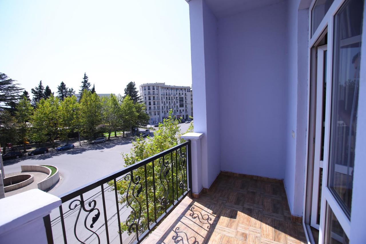 Hotel Phasis Κουτάισι Εξωτερικό φωτογραφία