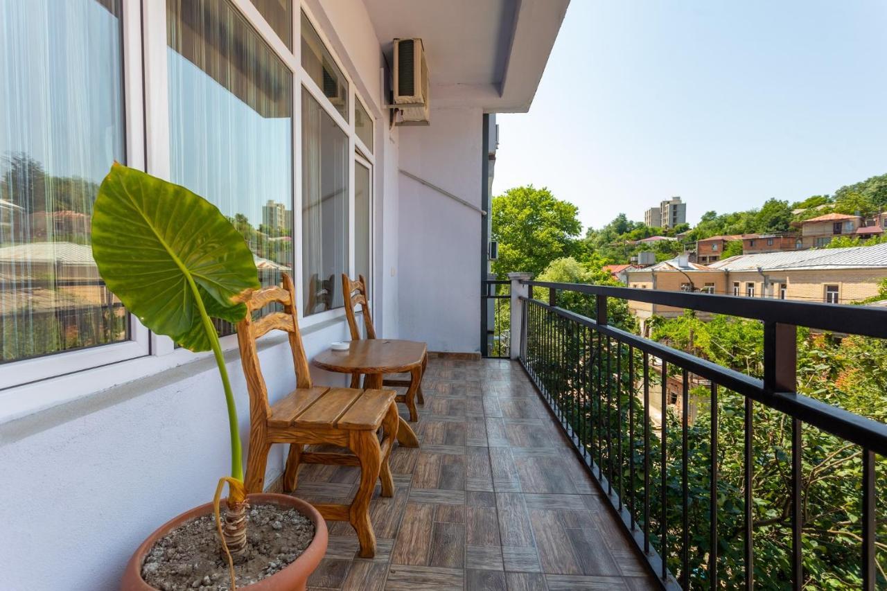 Hotel Phasis Κουτάισι Εξωτερικό φωτογραφία