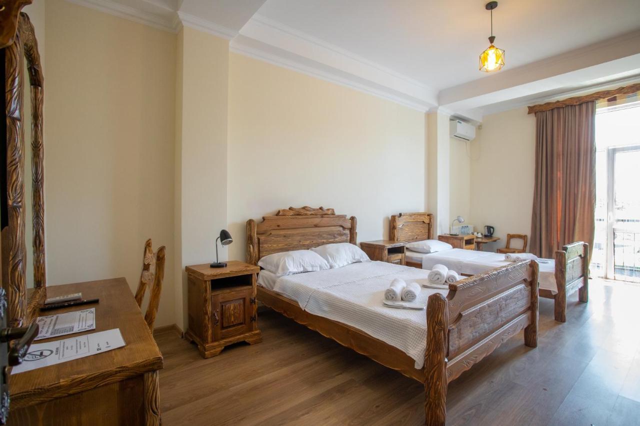 Hotel Phasis Κουτάισι Εξωτερικό φωτογραφία