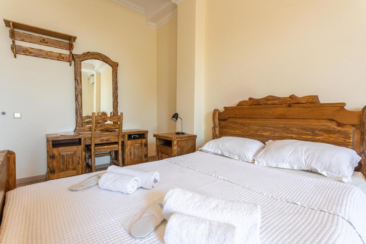 Hotel Phasis Κουτάισι Εξωτερικό φωτογραφία