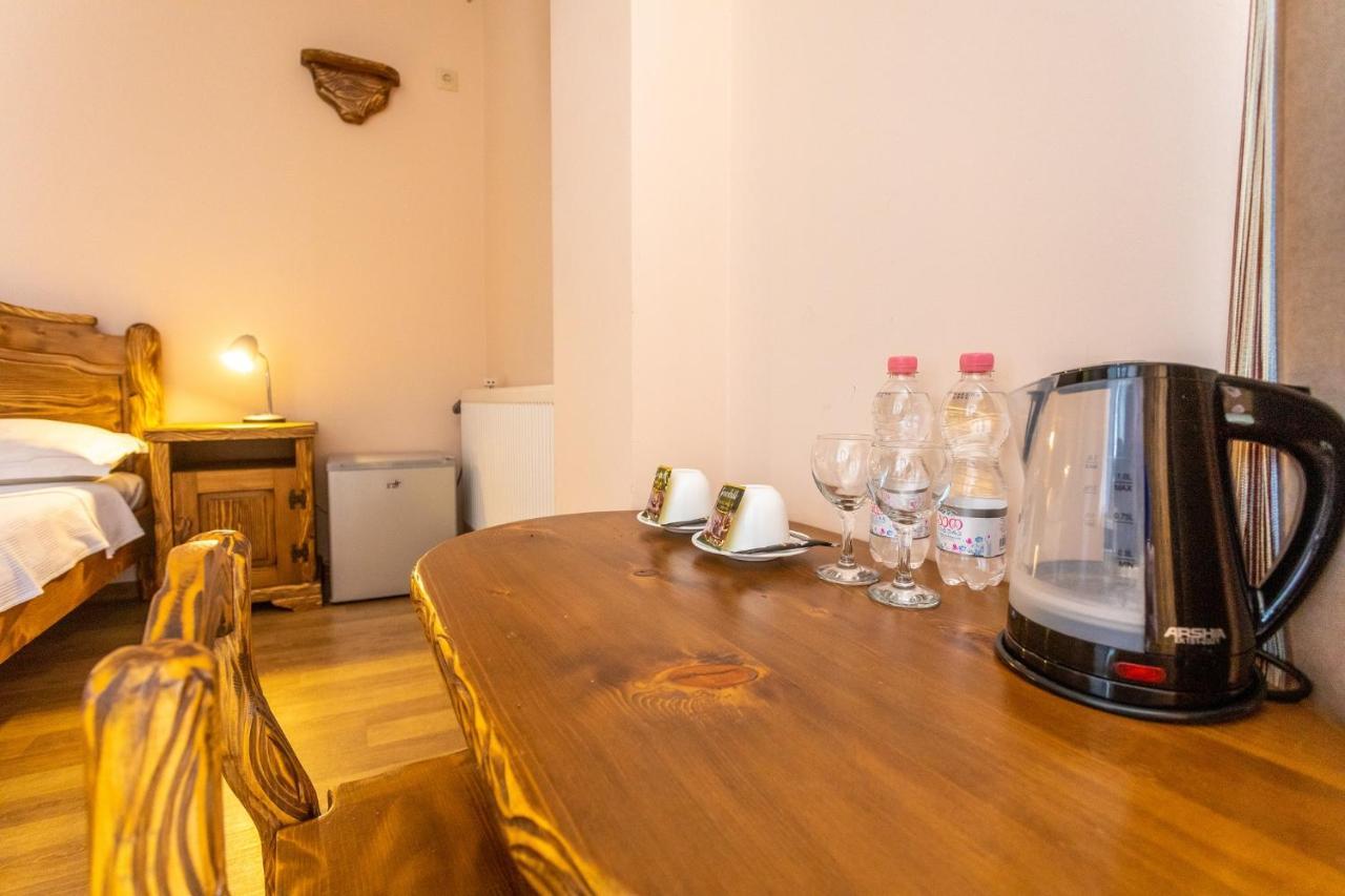 Hotel Phasis Κουτάισι Εξωτερικό φωτογραφία