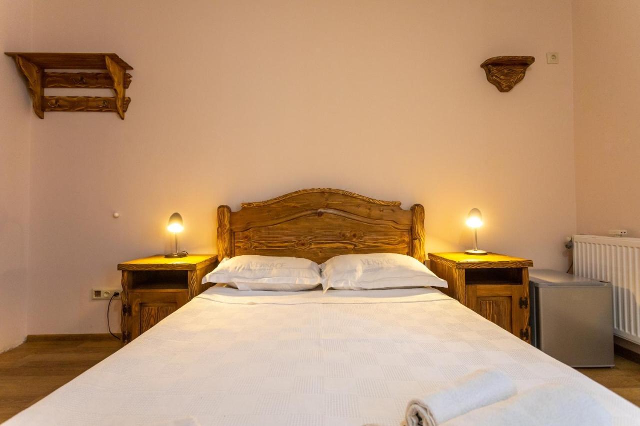 Hotel Phasis Κουτάισι Εξωτερικό φωτογραφία