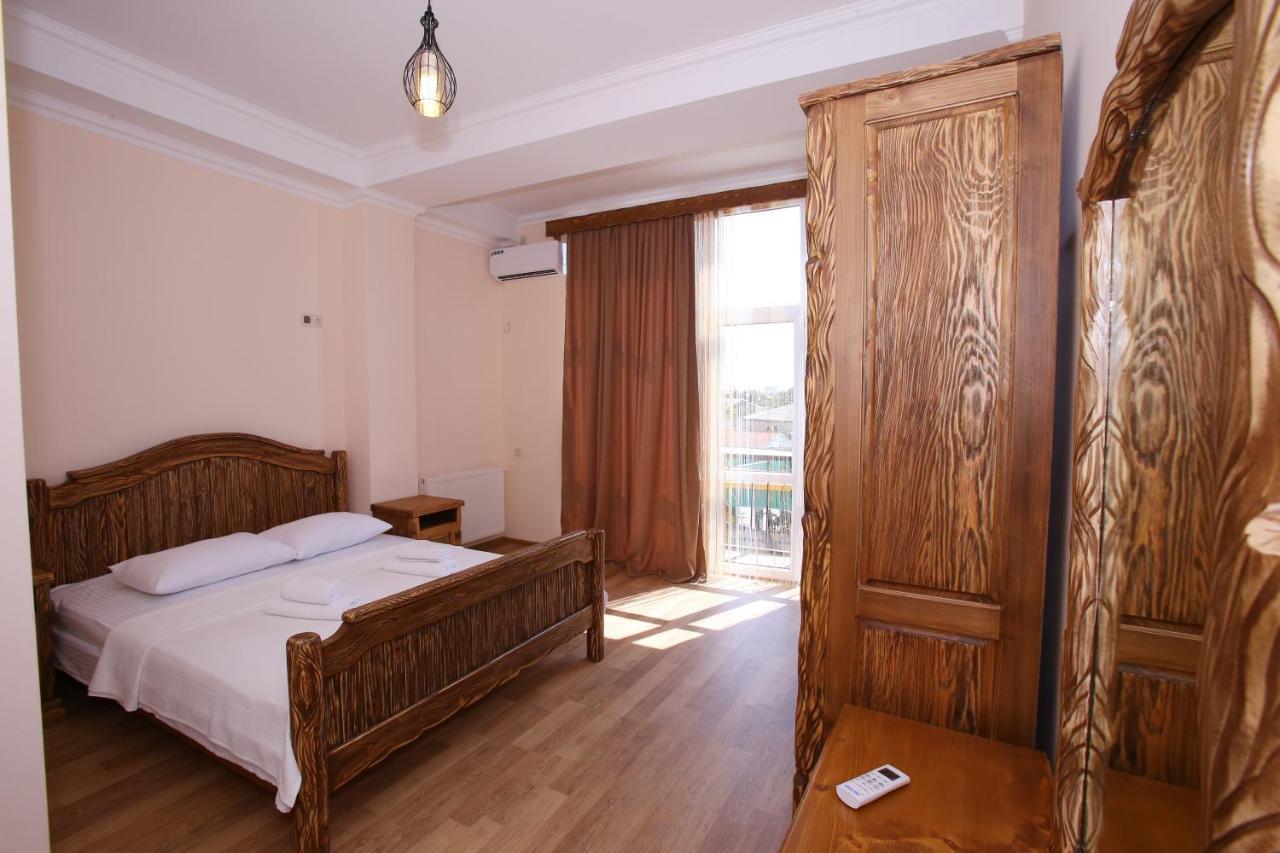 Hotel Phasis Κουτάισι Εξωτερικό φωτογραφία