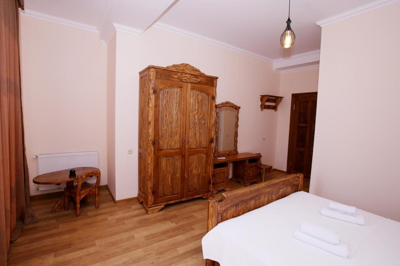 Hotel Phasis Κουτάισι Εξωτερικό φωτογραφία