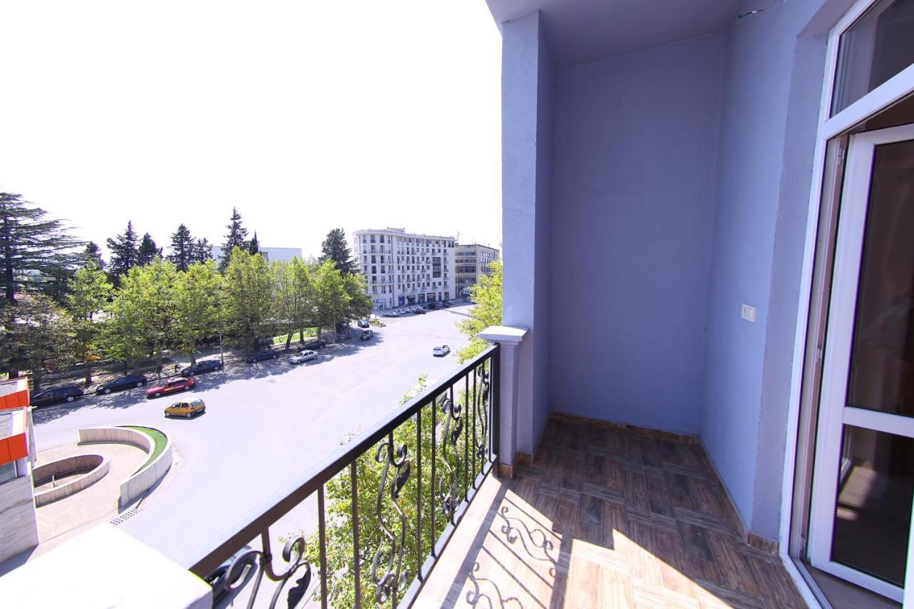 Hotel Phasis Κουτάισι Εξωτερικό φωτογραφία